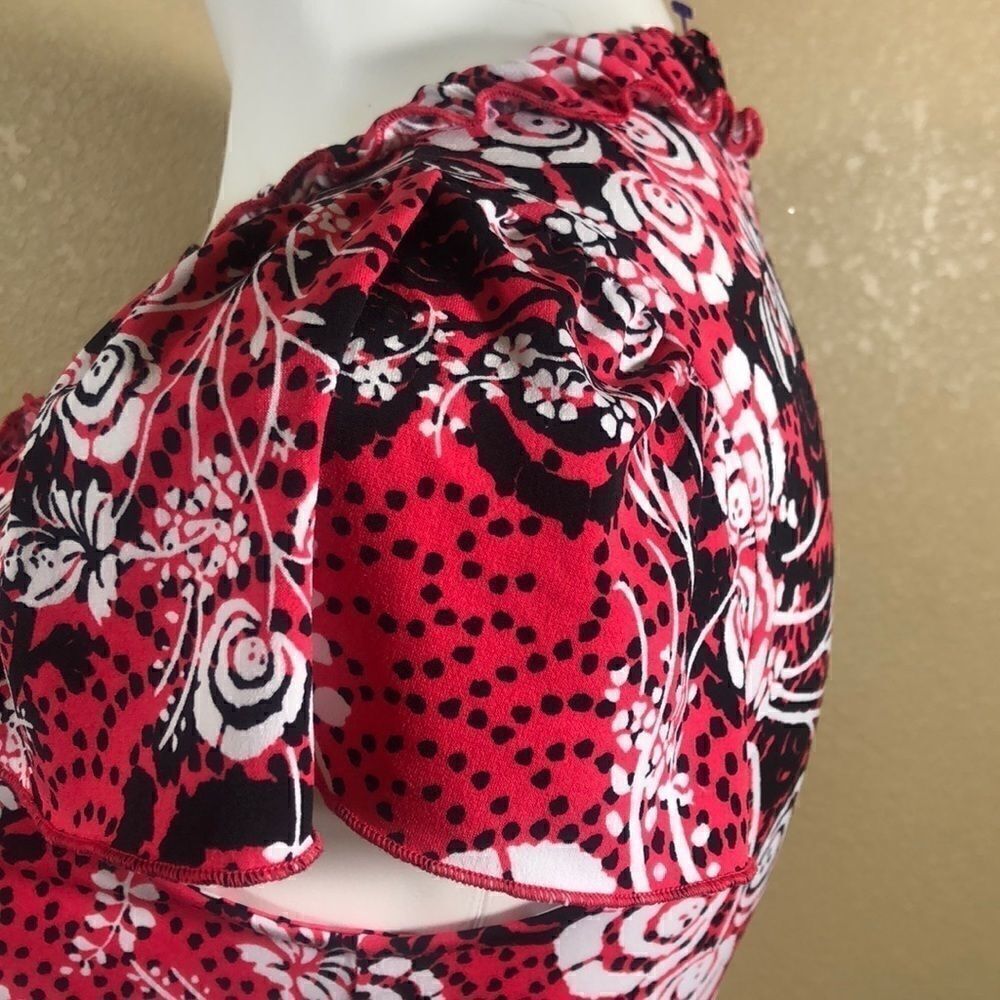 Liz Lange maternity pink black floral top - Picture 4 of 5